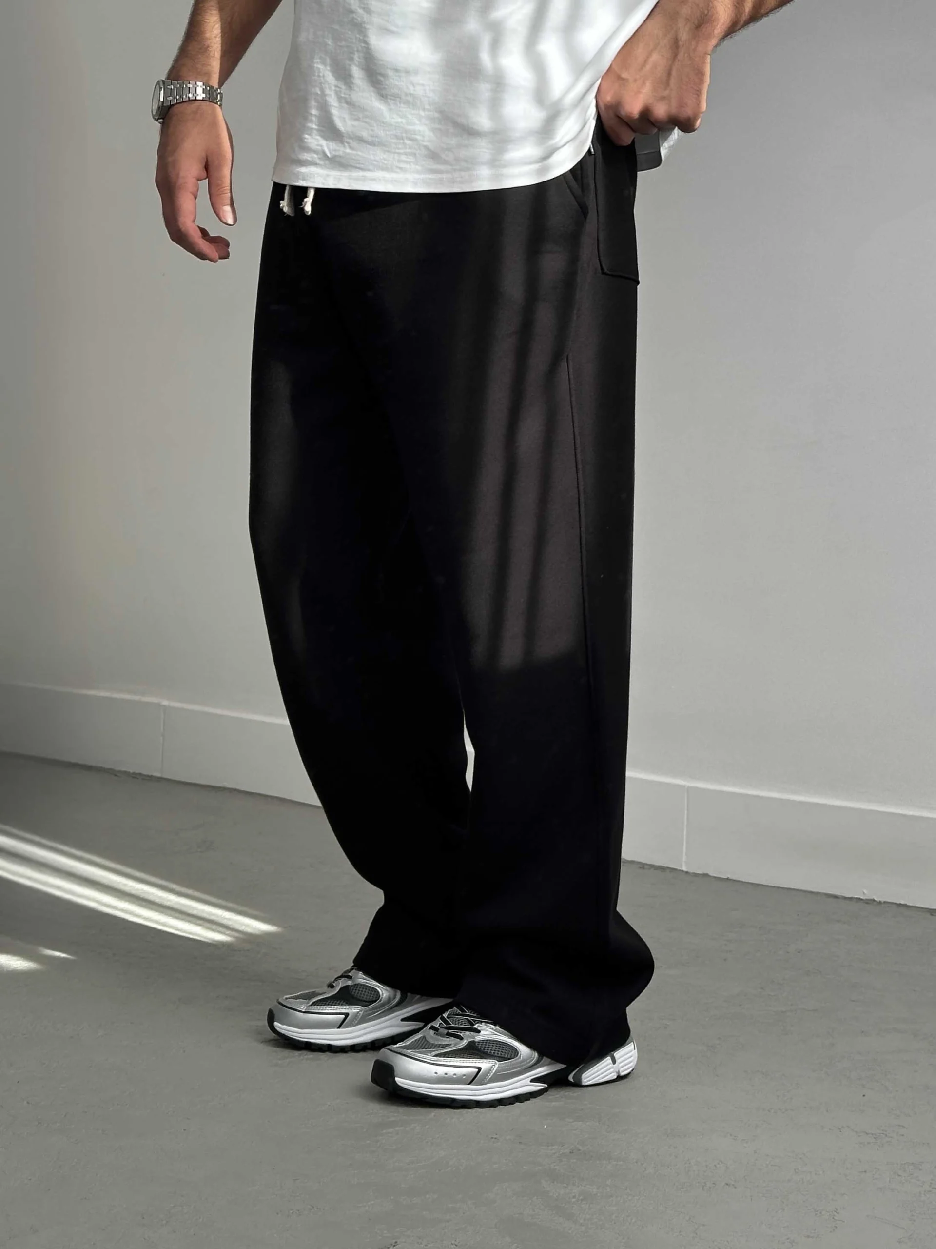 شلوار اسلش مردانه پارچه دورس طرح رترو مناسب انواع استایل های استریت ، کژوال و راحتی